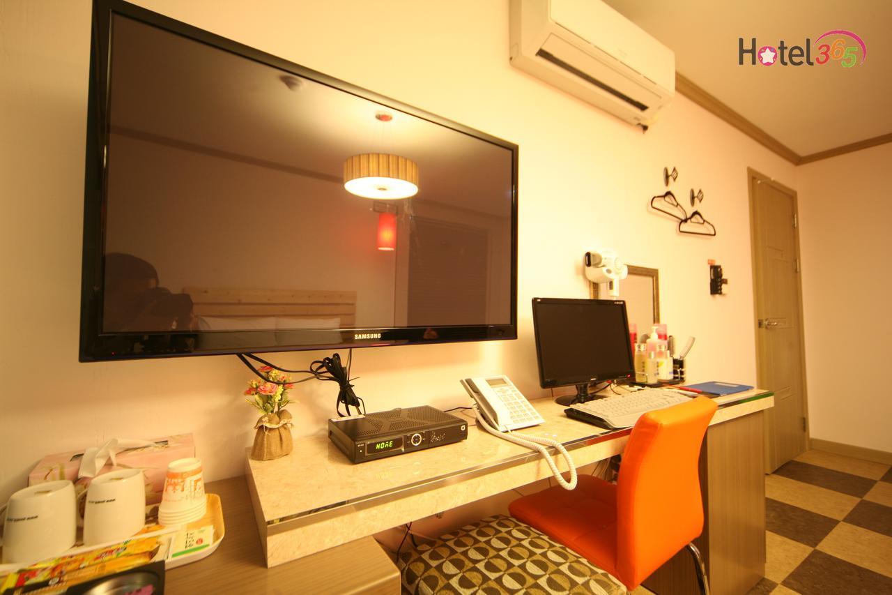Chuncheon Myeongdong Hotel Zewnętrze zdjęcie