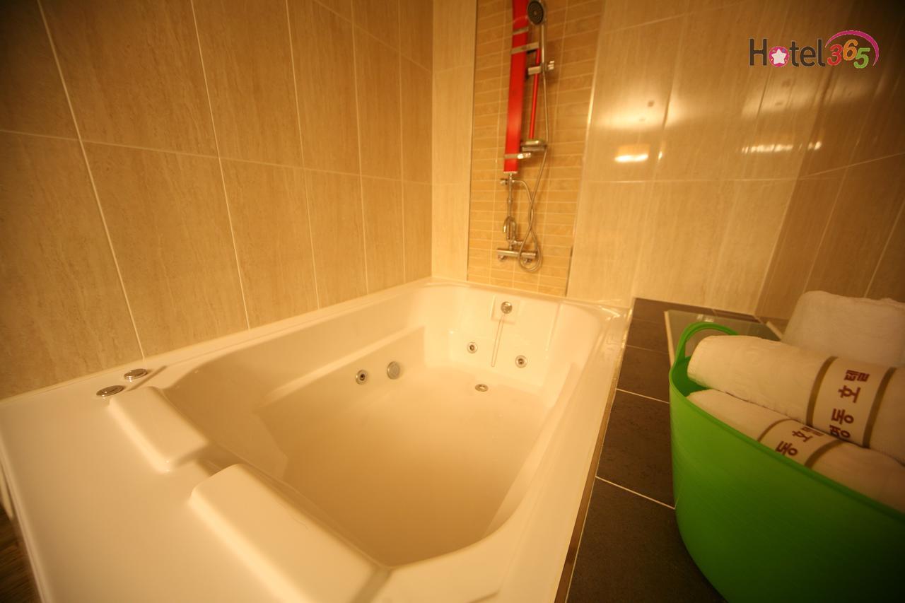 Chuncheon Myeongdong Hotel Zewnętrze zdjęcie