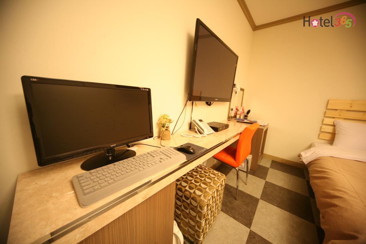 Chuncheon Myeongdong Hotel Zewnętrze zdjęcie