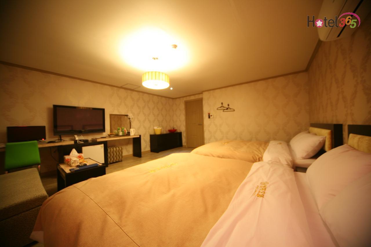 Chuncheon Myeongdong Hotel Zewnętrze zdjęcie
