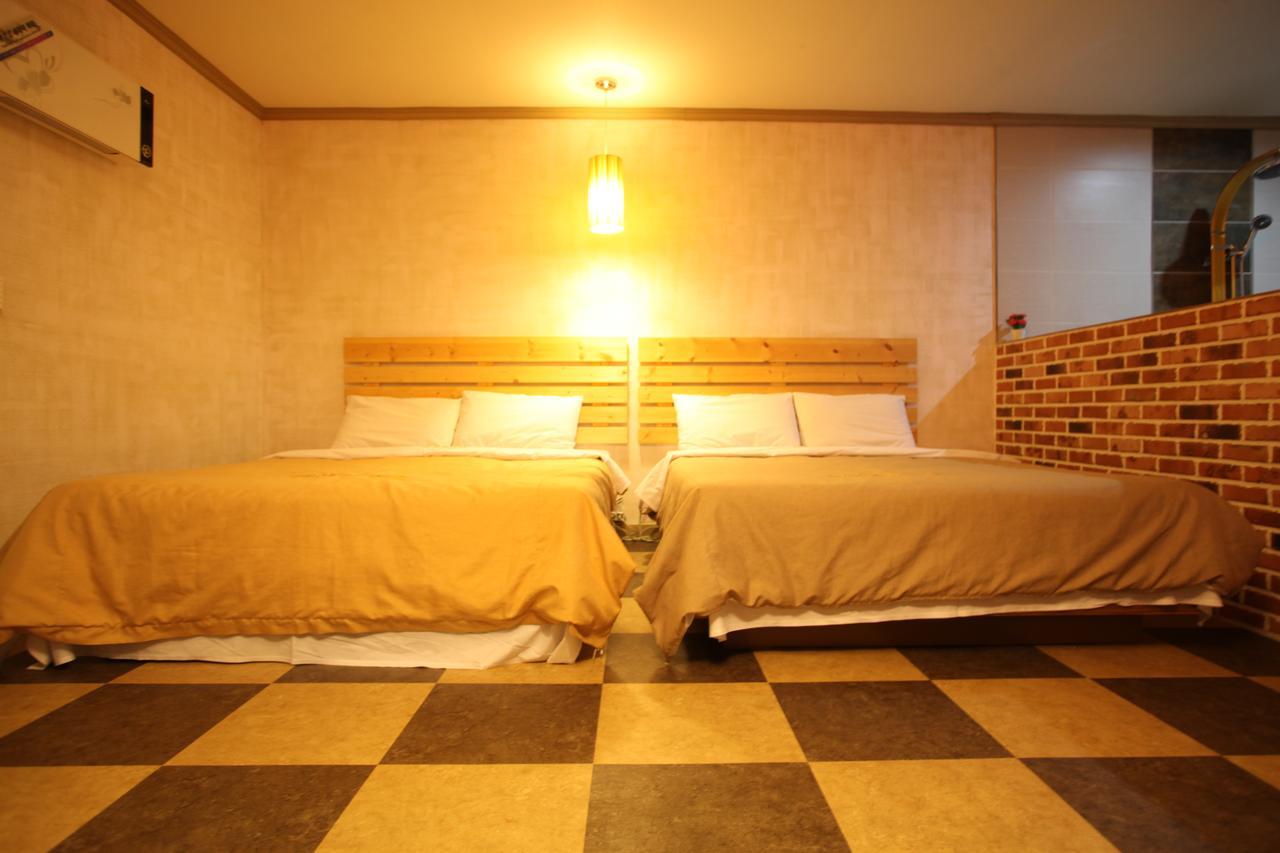 Chuncheon Myeongdong Hotel Zewnętrze zdjęcie