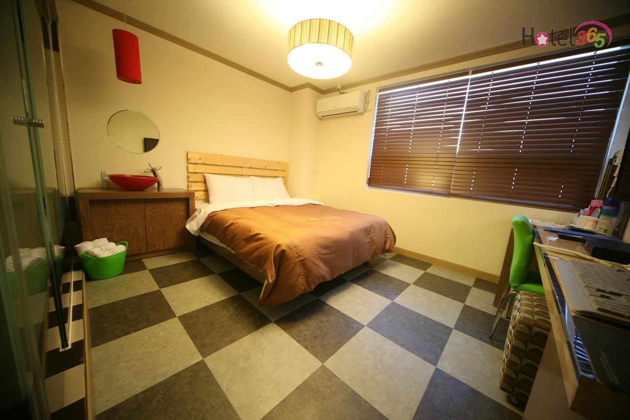 Chuncheon Myeongdong Hotel Zewnętrze zdjęcie