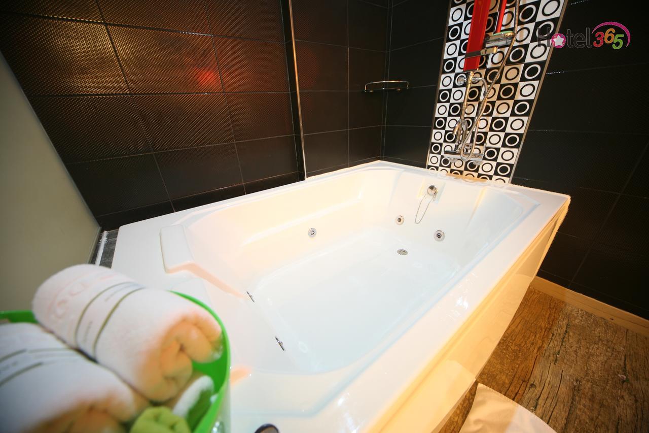 Chuncheon Myeongdong Hotel Zewnętrze zdjęcie